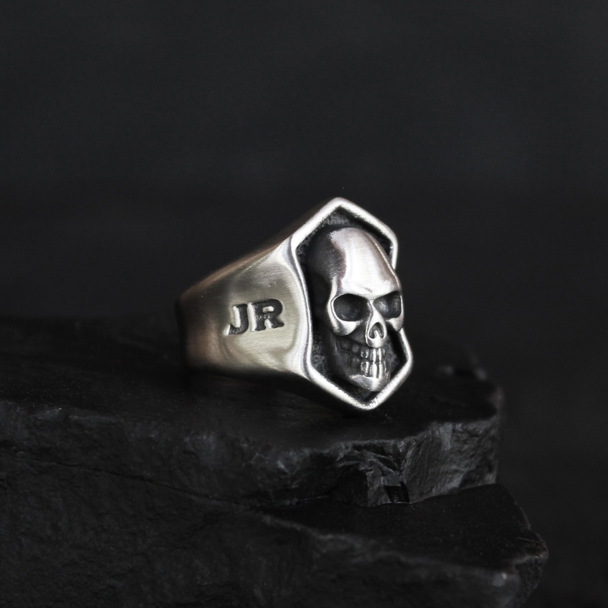 Skull Shield Ring - Silver